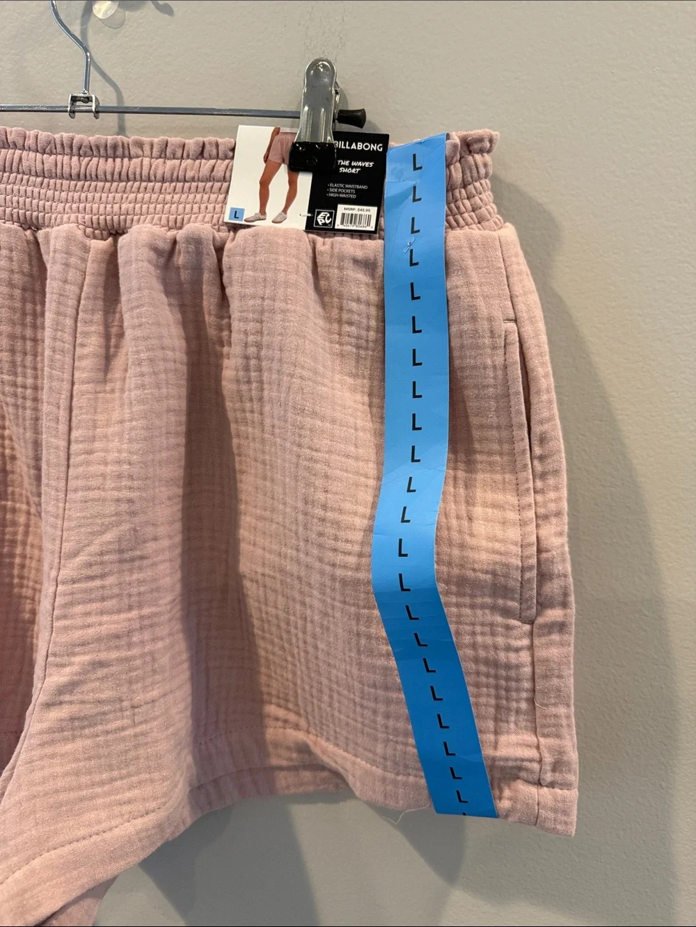 Billabong Women's Dusty Pink Gauze Elastic Waist shorts large
